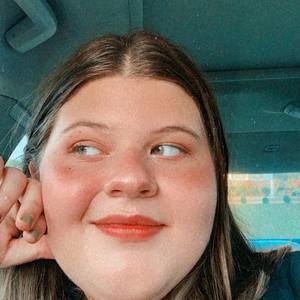 Meet your Posher, Keeley